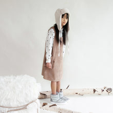 Carica l'immagine nel visualizzatore di Gallery, BEAR hat (white + ecrù)