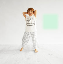 Carica l&#39;immagine nel visualizzatore di Gallery, Chewing Gum pants (chalk)